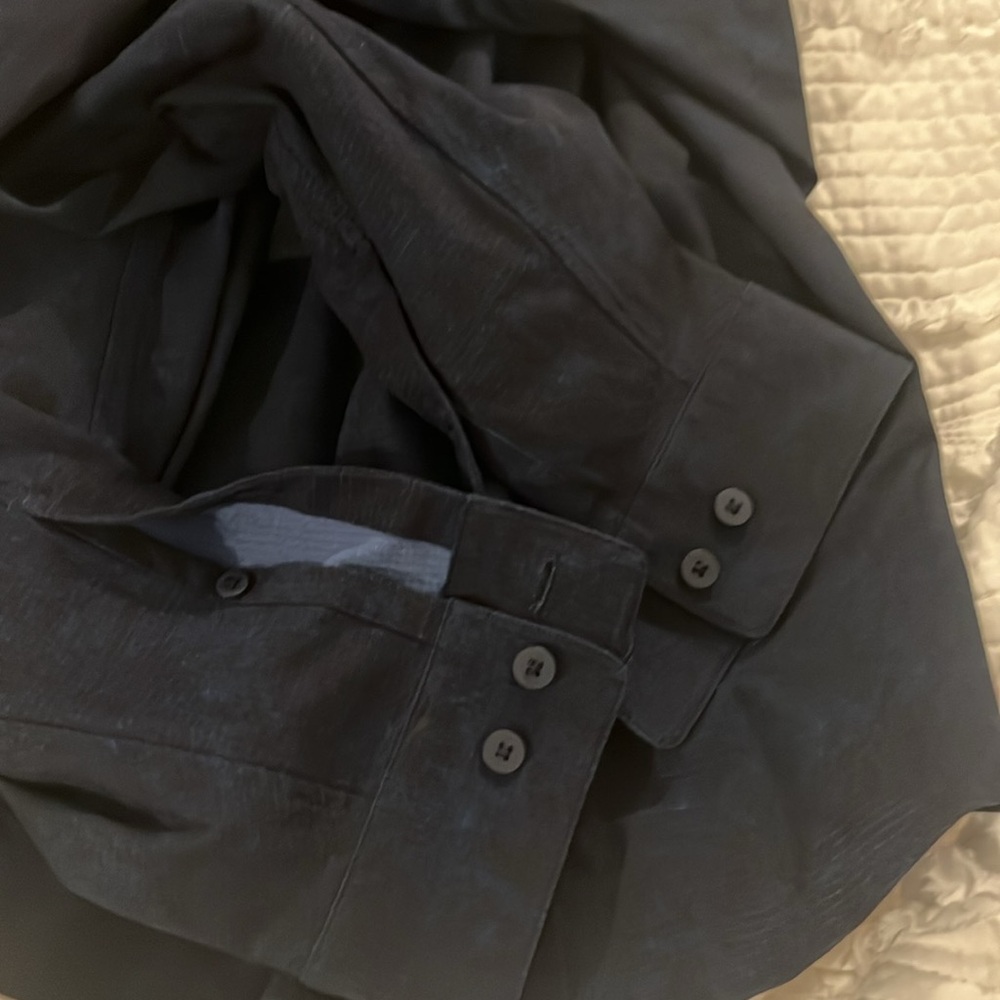 Lululemon Down to the Wire Slim Fit Long Sleeve True Navy size: L in EUC. - Picture 17 of 17